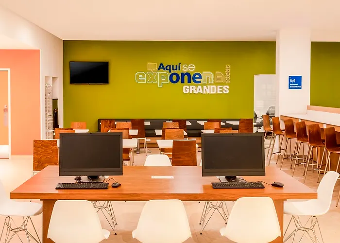 Hotel One Ciudad De La Raza