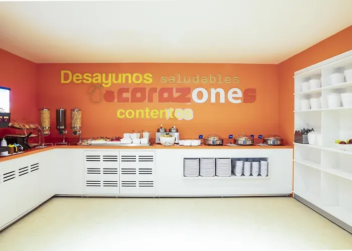 One Ciudad De La Raza Hotel 3*